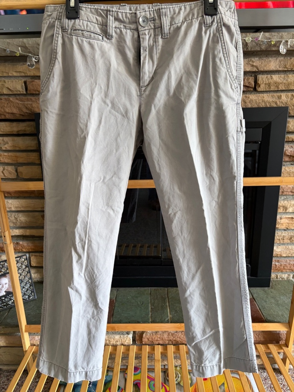 GAP Woman’s size 6 - Light Gray Chino Pants